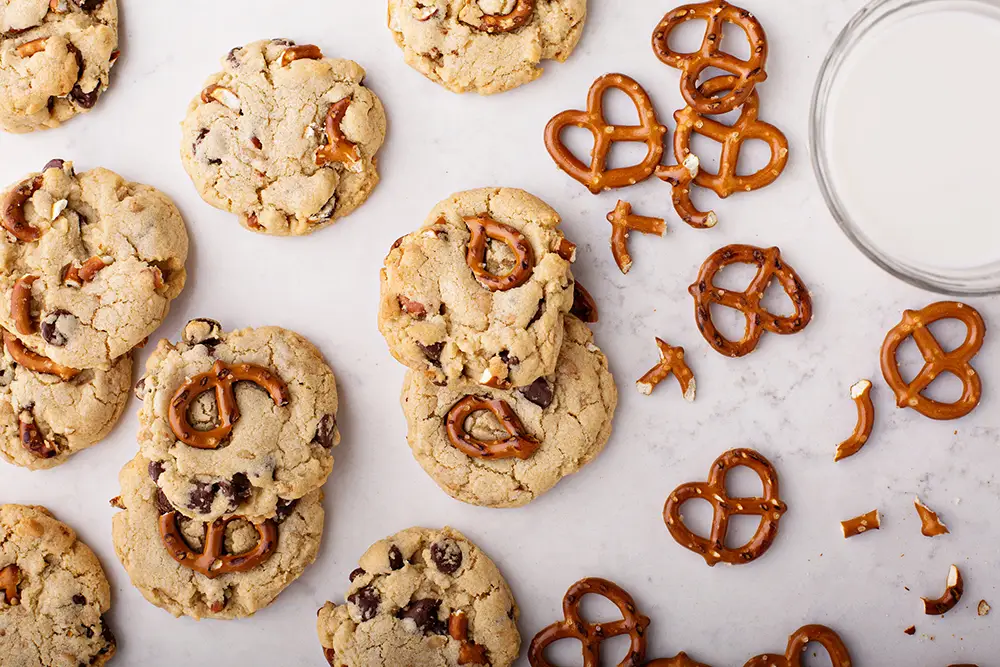 Chocolate-chip-cookies-with-pretzles-flavor-combination-sweet-salty