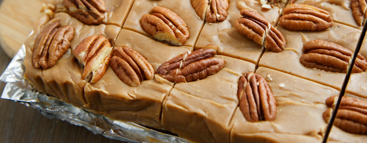 Aug-26_25-Flv-Spotlight_1280-x-500_Maple-Pecan