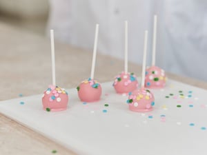 MFS_Geneva_Food_Cake Pop-resized